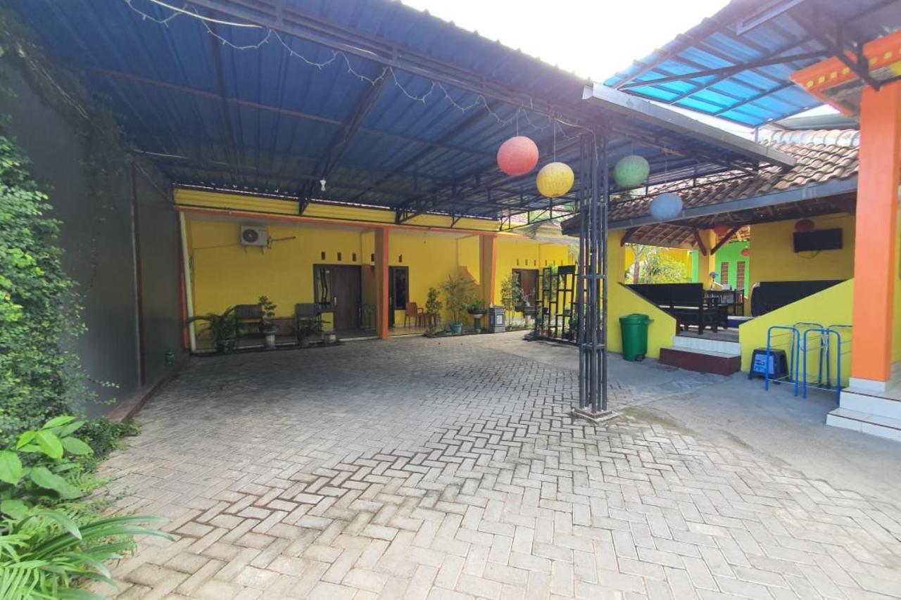 Homestay New Puri Amalia