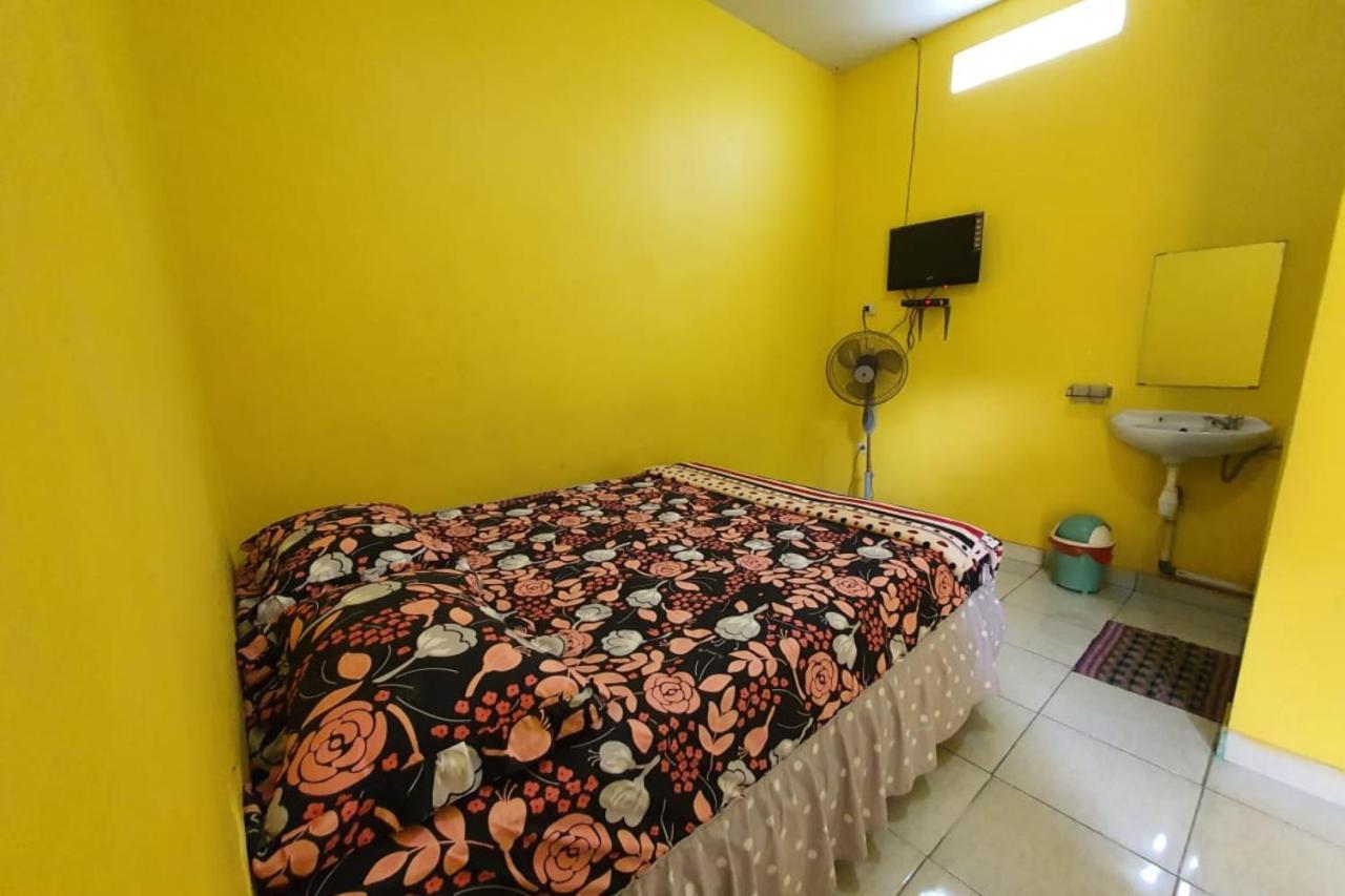 New Puri Amalia Homestay Banyuwangi (East Java)