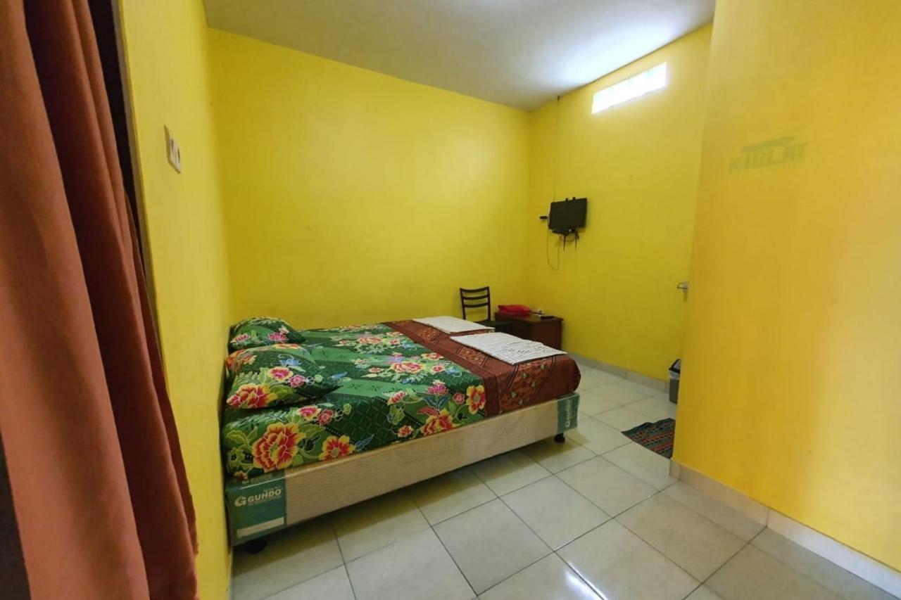 New Puri Amalia Homestay *